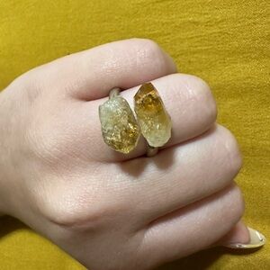 Pretty yellow crystal ring